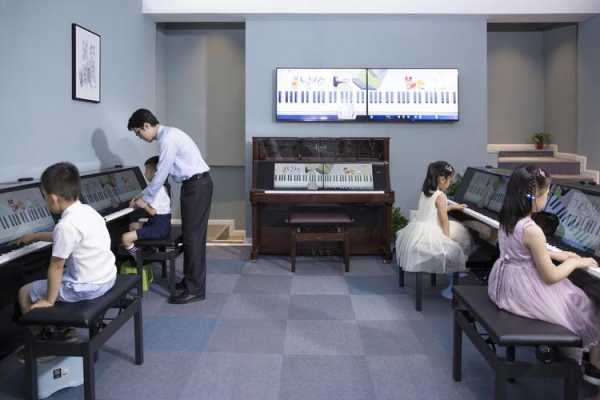 钢琴家教一对一郑州（郑州钢琴陪练一节课多少钱）