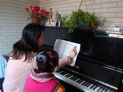 钢琴家教老师要求（钢琴老师做家教）-图1
